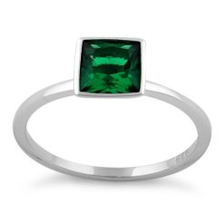 Alternative view of 925 Sterling Silver Princess Cut Solitaire Emerald CZ Ring